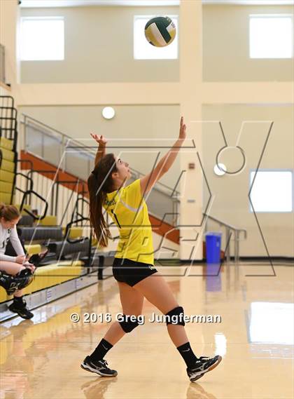 Thumbnail 3 in Casa Grande vs. California School for the Deaf (Nor-Cal Invitational) photogallery.