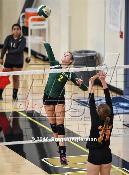 Thumbnail 2 in Casa Grande vs. California School for the Deaf (Nor-Cal Invitational) photogallery.