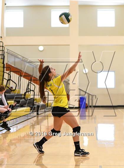 Thumbnail 1 in Casa Grande vs. California School for the Deaf (Nor-Cal Invitational) photogallery.