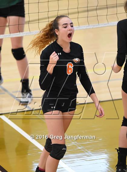 Thumbnail 2 in Casa Grande vs. California School for the Deaf (Nor-Cal Invitational) photogallery.