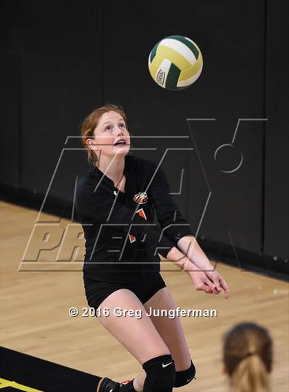 Thumbnail 1 in Casa Grande vs. California School for the Deaf (Nor-Cal Invitational) photogallery.