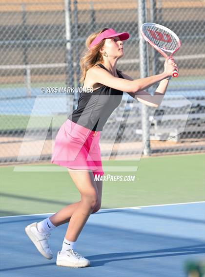 Thumbnail 1 in Northwest Christian (Team Scrimmage) photogallery.