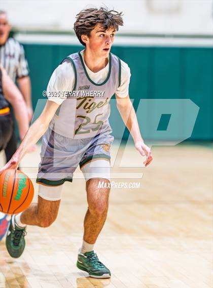 Thumbnail 1 in Berne-Knox-Westerlo @ Bishop Timon-St. Jude photogallery.