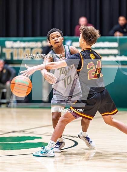 Thumbnail 3 in Berne-Knox-Westerlo @ Bishop Timon-St. Jude photogallery.