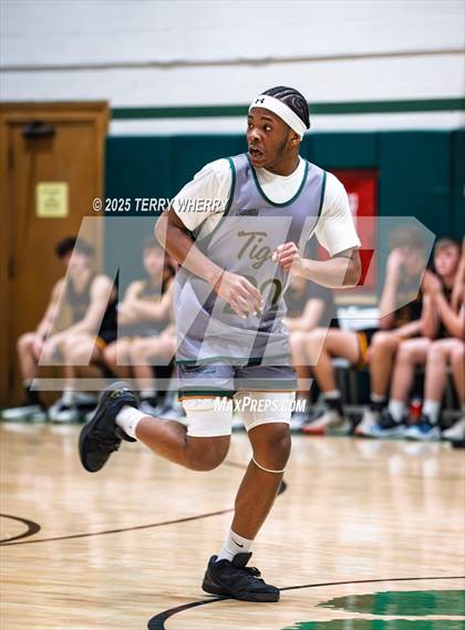 Thumbnail 2 in Berne-Knox-Westerlo @ Bishop Timon-St. Jude photogallery.