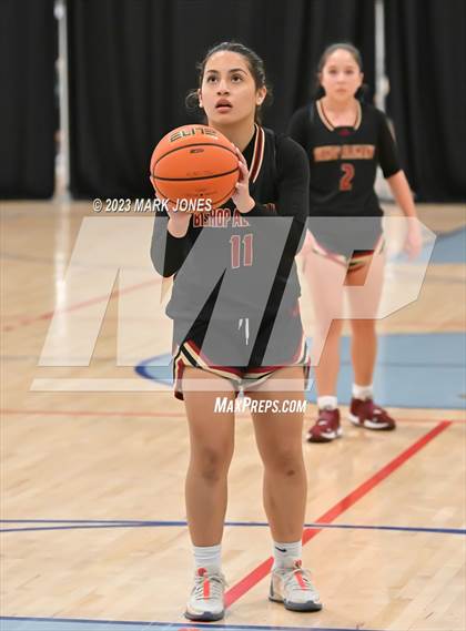 Thumbnail 1 in Columbine vs. Bishop Alemany (Nike Tournament of Champions) photogallery.