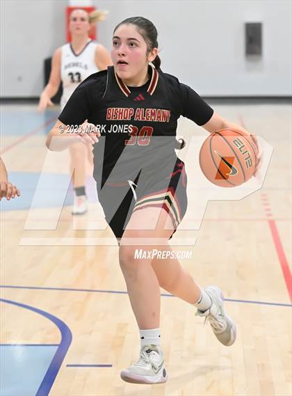 Thumbnail 2 in Columbine vs. Bishop Alemany (Nike Tournament of Champions) photogallery.