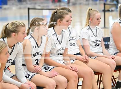 Thumbnail 1 in Columbine vs. Bishop Alemany (Nike Tournament of Champions) photogallery.