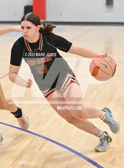 Thumbnail 2 in Columbine vs. Bishop Alemany (Nike Tournament of Champions) photogallery.