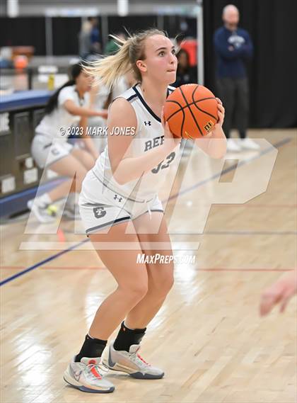 Thumbnail 1 in Columbine vs. Bishop Alemany (Nike Tournament of Champions) photogallery.