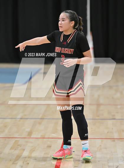 Thumbnail 3 in Columbine vs. Bishop Alemany (Nike Tournament of Champions) photogallery.