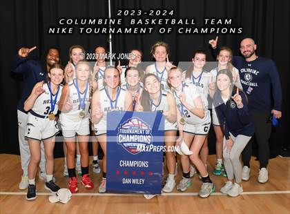 Thumbnail 3 in Columbine vs. Bishop Alemany (Nike Tournament of Champions) photogallery.