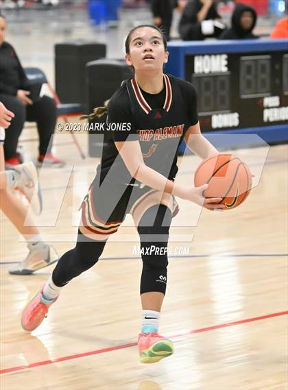 Thumbnail 2 in Columbine vs. Bishop Alemany (Nike Tournament of Champions) photogallery.