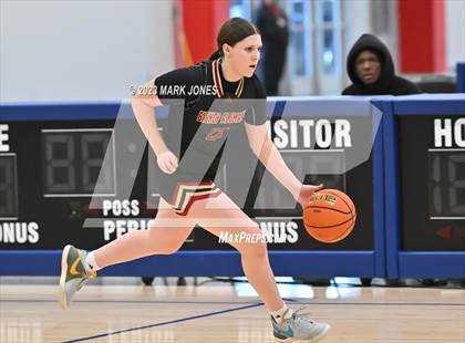 Thumbnail 1 in Columbine vs. Bishop Alemany (Nike Tournament of Champions) photogallery.