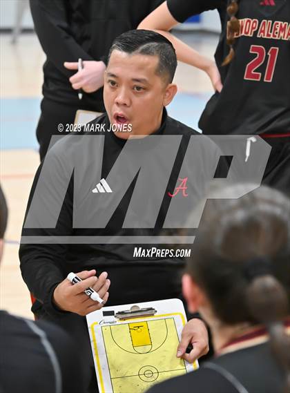 Thumbnail 2 in Columbine vs. Bishop Alemany (Nike Tournament of Champions) photogallery.