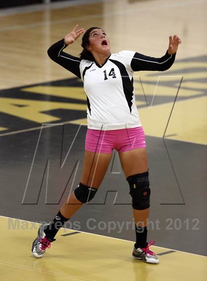Thumbnail 2 in Lathrop vs. Sonora photogallery.