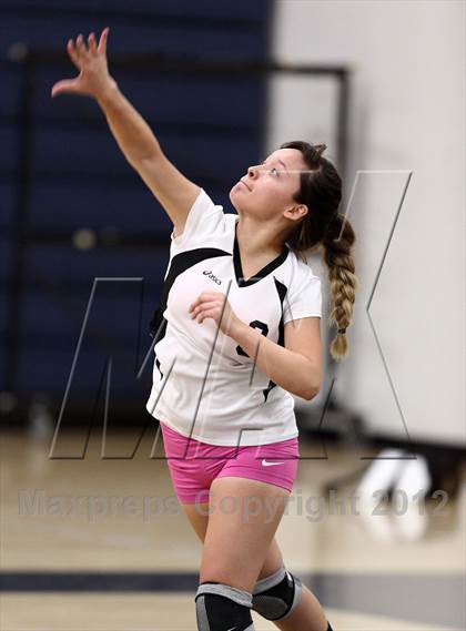 Thumbnail 2 in Lathrop vs. Sonora photogallery.