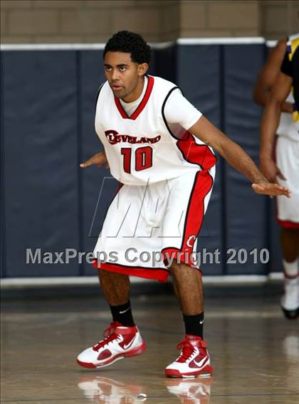 Thumbnail 2 in Durango vs. Cleveland (Johnnie Cochran Classic) photogallery.