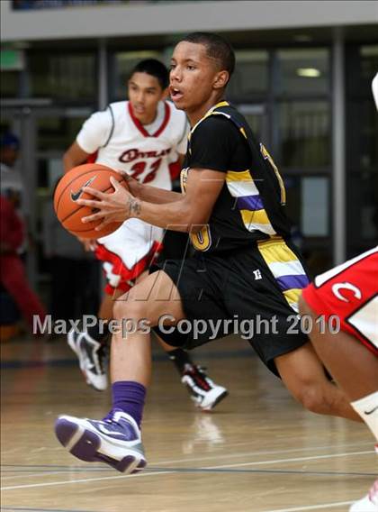 Thumbnail 2 in Durango vs. Cleveland (Johnnie Cochran Classic) photogallery.