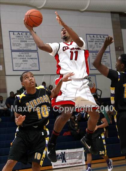 Thumbnail 3 in Durango vs. Cleveland (Johnnie Cochran Classic) photogallery.