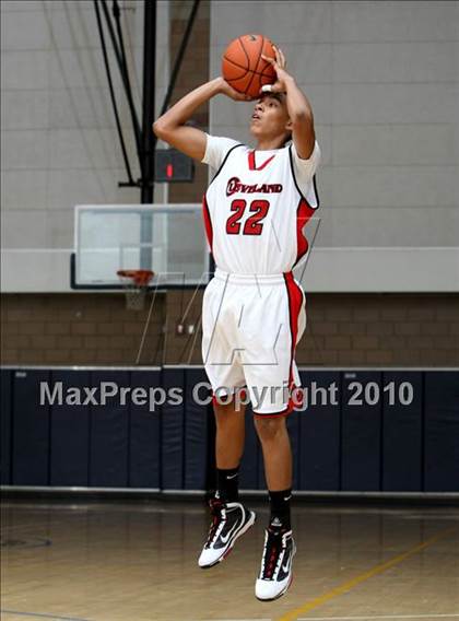 Thumbnail 1 in Durango vs. Cleveland (Johnnie Cochran Classic) photogallery.