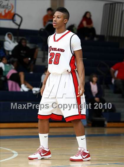 Thumbnail 3 in Durango vs. Cleveland (Johnnie Cochran Classic) photogallery.