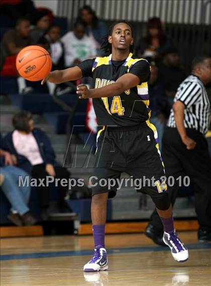 Thumbnail 2 in Durango vs. Cleveland (Johnnie Cochran Classic) photogallery.
