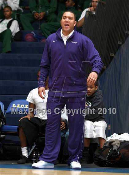 Thumbnail 3 in Durango vs. Cleveland (Johnnie Cochran Classic) photogallery.