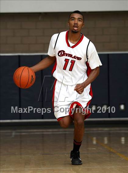 Thumbnail 3 in Durango vs. Cleveland (Johnnie Cochran Classic) photogallery.
