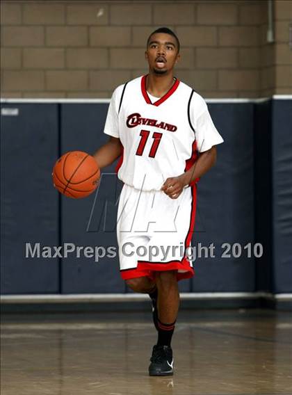 Thumbnail 2 in Durango vs. Cleveland (Johnnie Cochran Classic) photogallery.