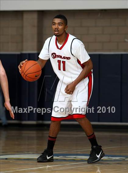 Thumbnail 2 in Durango vs. Cleveland (Johnnie Cochran Classic) photogallery.