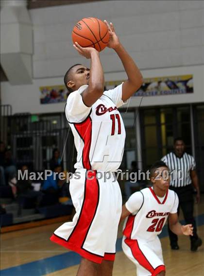 Thumbnail 2 in Durango vs. Cleveland (Johnnie Cochran Classic) photogallery.