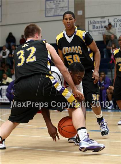 Thumbnail 1 in Durango vs. Cleveland (Johnnie Cochran Classic) photogallery.
