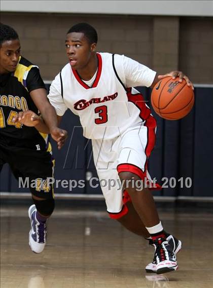 Thumbnail 2 in Durango vs. Cleveland (Johnnie Cochran Classic) photogallery.