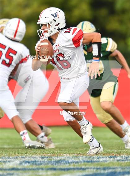 Thumbnail 2 in JV: Red Bank Catholic @ Wall Township photogallery.