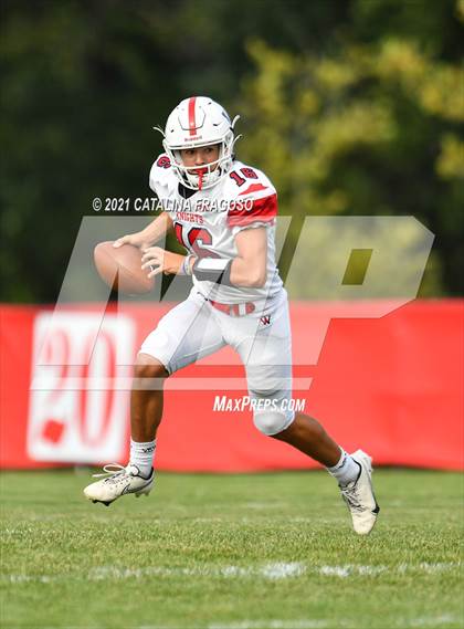 Thumbnail 2 in JV: Red Bank Catholic @ Wall Township photogallery.