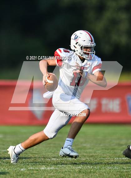 Thumbnail 1 in JV: Red Bank Catholic @ Wall Township photogallery.