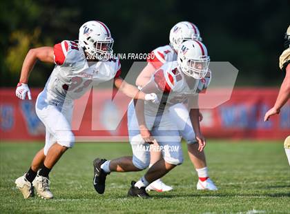 Thumbnail 3 in JV: Red Bank Catholic @ Wall Township photogallery.