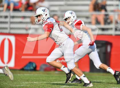 Thumbnail 3 in JV: Red Bank Catholic @ Wall Township photogallery.