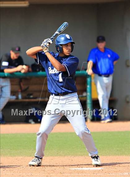 Thumbnail 3 in Gulliver Prep vs. Columbus (National High School Invitational) photogallery.