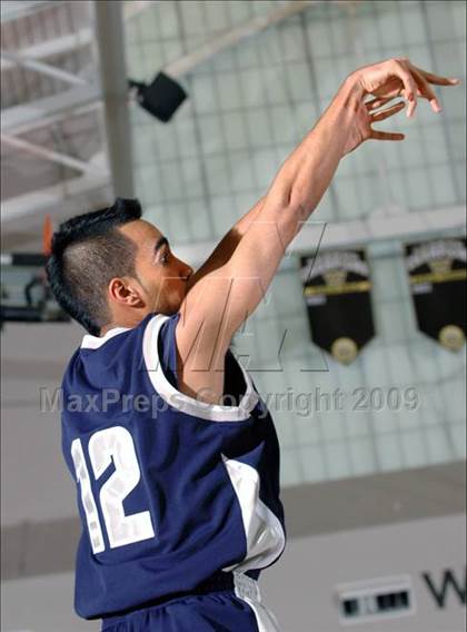 Thumbnail 3 in Vista del Lago vs. Otay Ranch (MaxPreps Holiday Classic) photogallery.