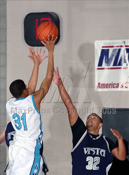 Thumbnail 2 in Vista del Lago vs. Otay Ranch (MaxPreps Holiday Classic) photogallery.