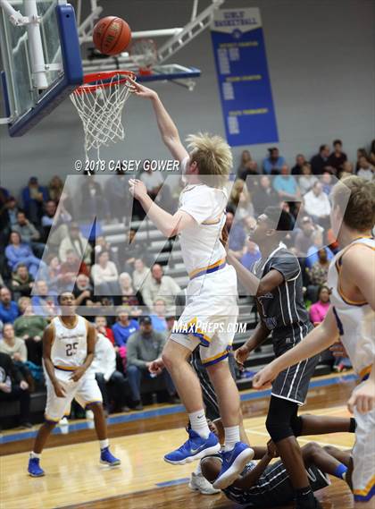 Thumbnail 3 in Clarksville Academy @ Goodpasture Christian photogallery.