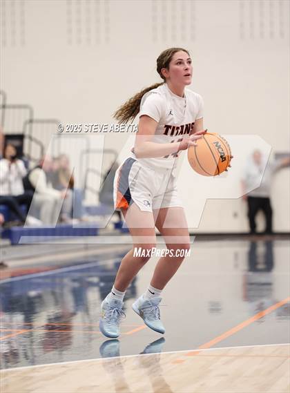 Thumbnail 2 in Denver East @ Legend photogallery.