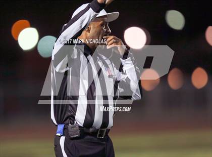Thumbnail 3 in Los Osos @ Lawndale photogallery.