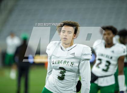 Thumbnail 3 in Carlsbad vs. Lincoln (CIF SDS Open Division Championship) photogallery.