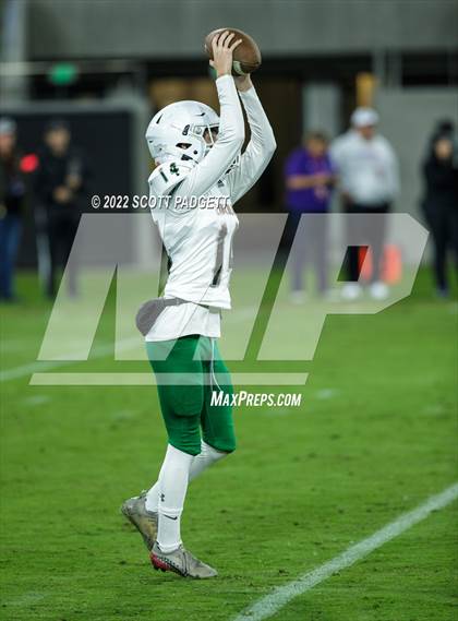 Thumbnail 3 in Carlsbad vs. Lincoln (CIF SDS Open Division Championship) photogallery.