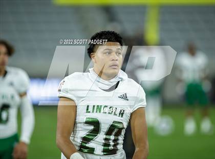 Thumbnail 2 in Carlsbad vs. Lincoln (CIF SDS Open Division Championship) photogallery.