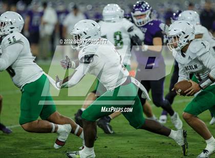 Thumbnail 2 in Carlsbad vs. Lincoln (CIF SDS Open Division Championship) photogallery.