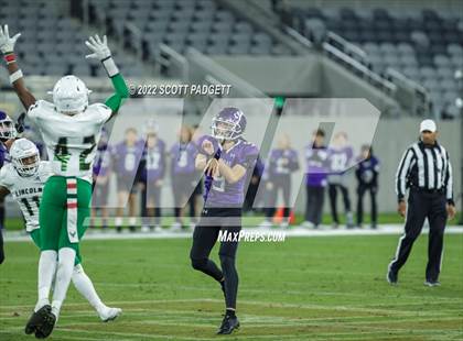 Thumbnail 2 in Carlsbad vs. Lincoln (CIF SDS Open Division Championship) photogallery.